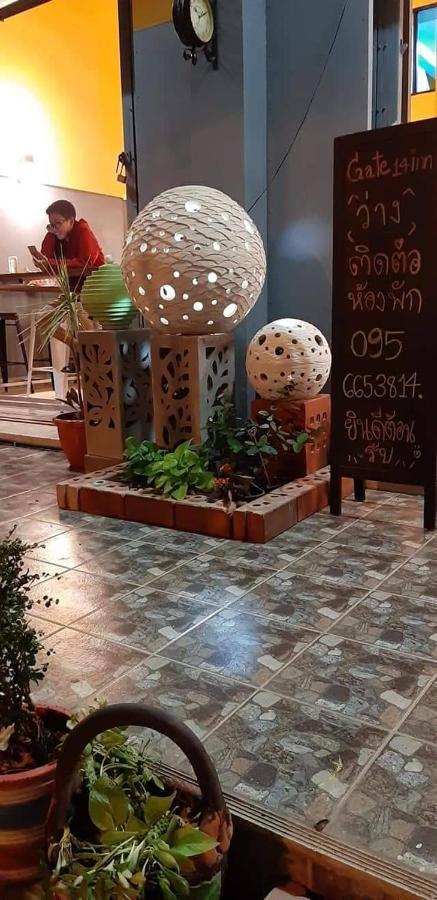Gate 14 Inn Nakhon Phanom Exterior foto